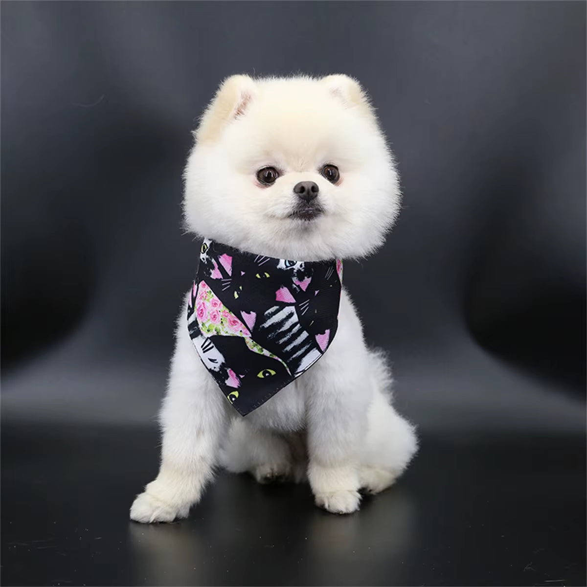 Adorable Cartoon Bear Dog Scarf - Perfect for Small Dogs and Cats! Keep Your Pet Stylish and Clean!